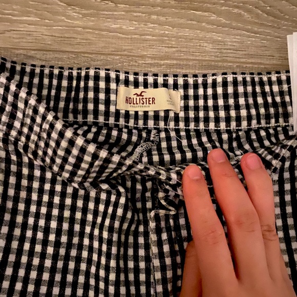 Hollister plaid pants - Picture 2 of 2